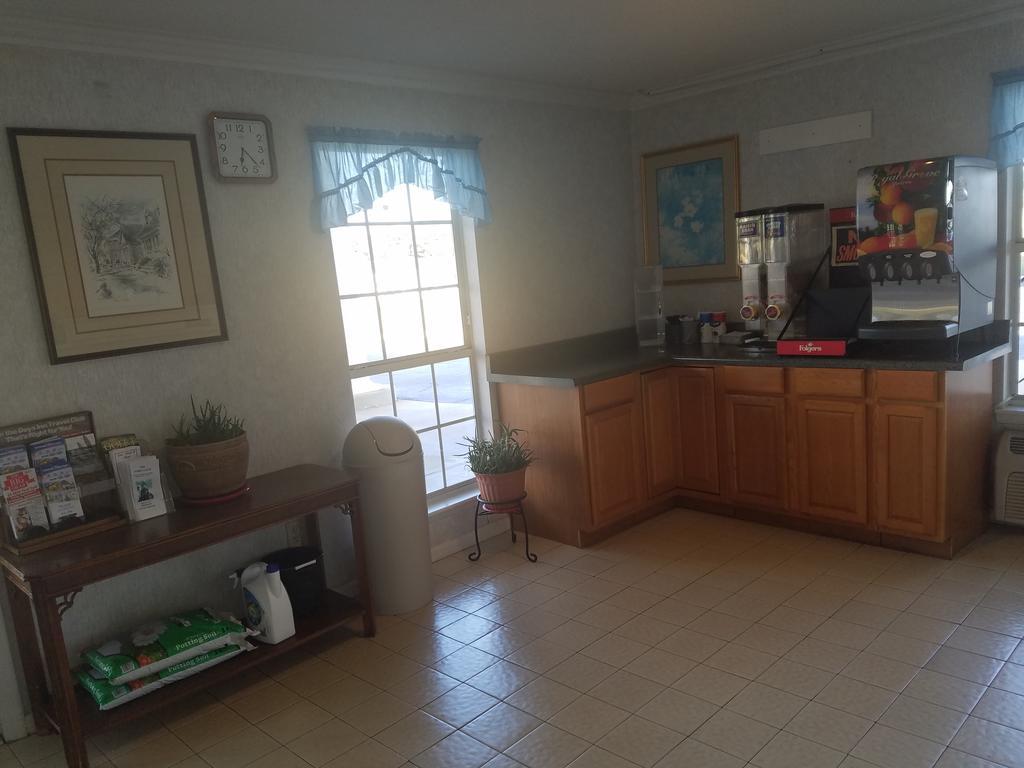 Americas Best Value Inn-Winnsboro Экстерьер фото